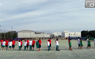 スポーツ大会2日目－最後に行われた全校生徒によるフォークダンスの写真です。