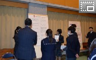 理数科課題研究プレゼンテーションの様子 理数科課題研究プレゼンテーションの様子