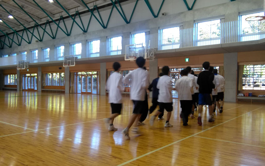 ランニング バスケットボール部(男子)/ランニングの様子です。
